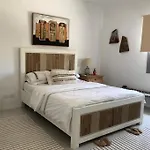 Lagoon-Front 2 Bedroom Swan Lake Gouna